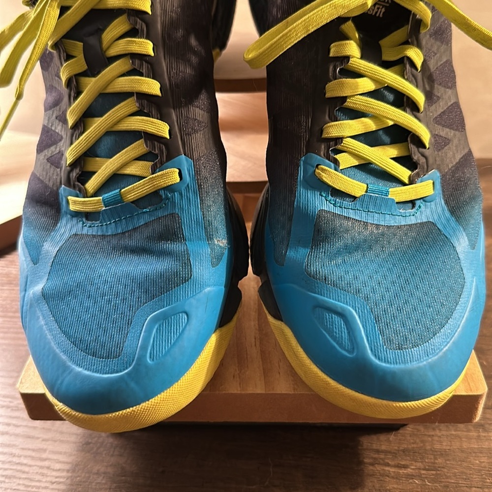 Men’s Multi-Color Reebok Etc Cross Trainers - Picture 2 of 10